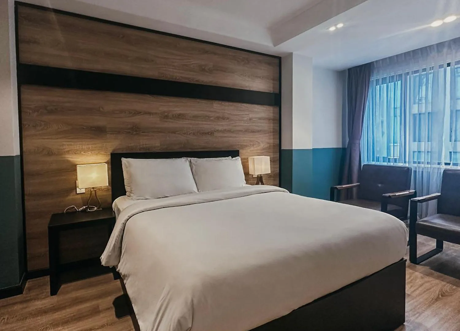 Hotel The Chill Suites - City Center Ho Chi Minh City