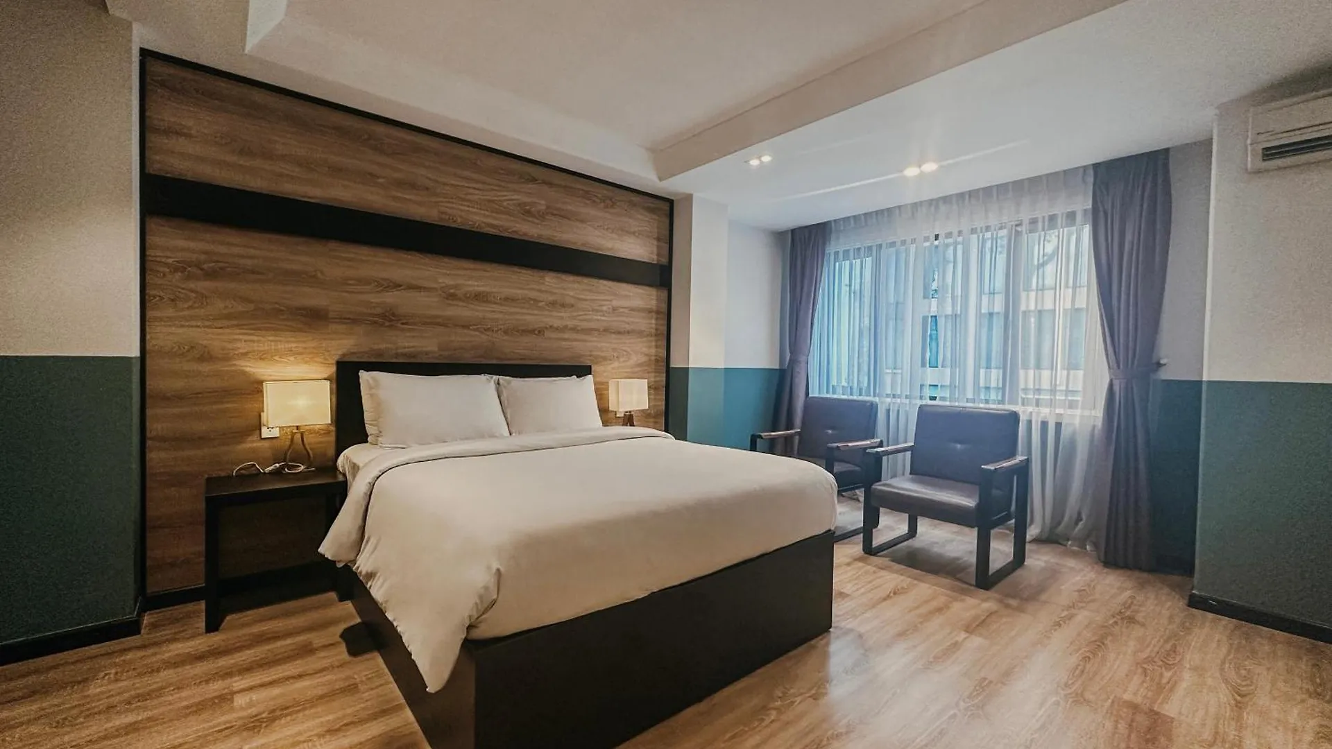 The Chill Suites - City Center Ho Chi Minh City Hotel